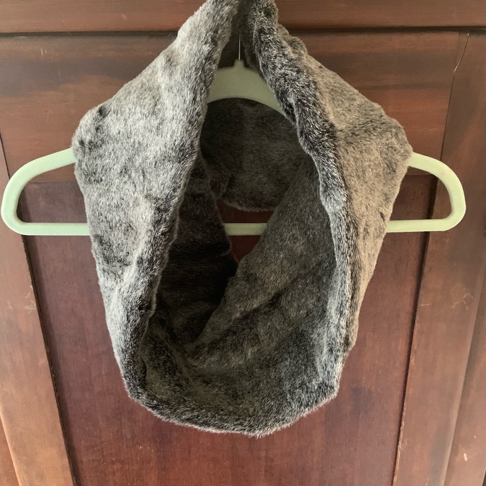 Infinity Faux fur scarf